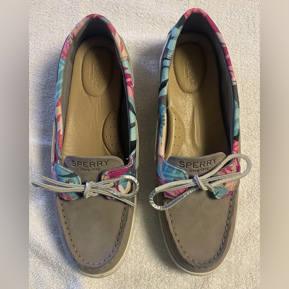 Sperry Starfish Coral Floral Boat Shoe